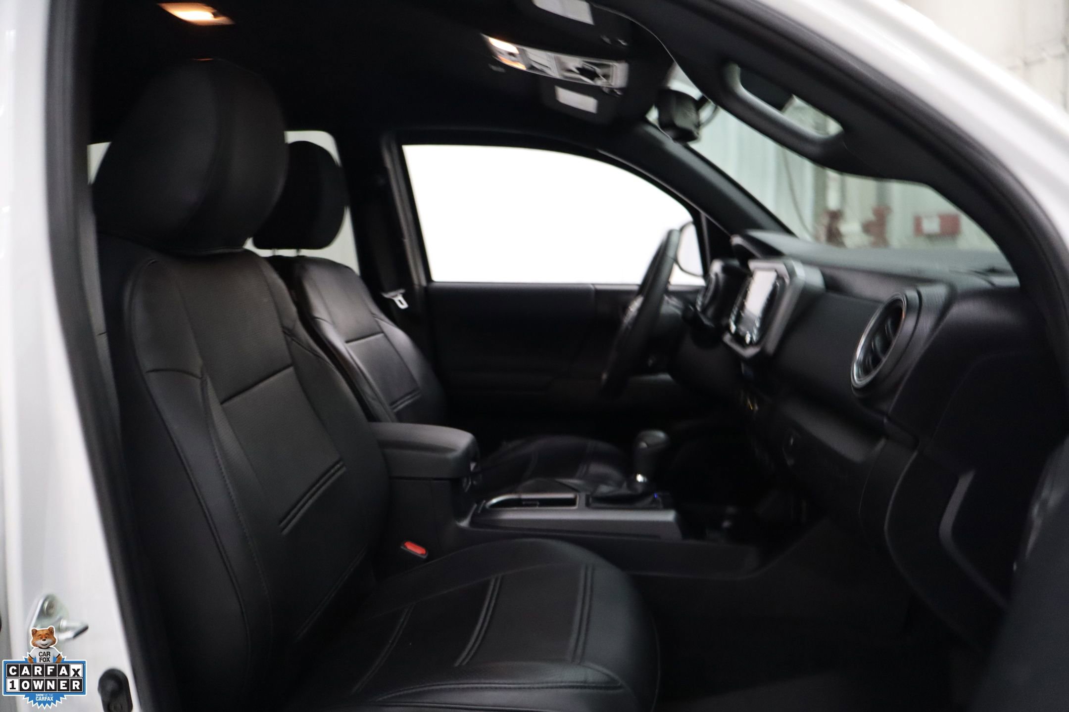 Used 2023 Toyota Tacoma TRD Off-Road w/ Technology Package image 30