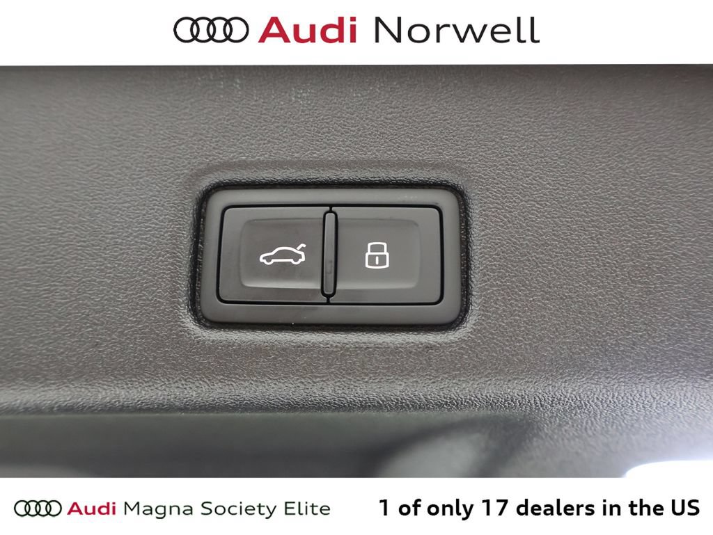 Certified 2025 Audi Q5 Premium w/ Premium Plus AWD/4WD image 17