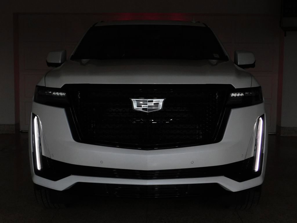 Used 2024 Cadillac Escalade ESV Sport w/ LPO, ONYX Package image 15