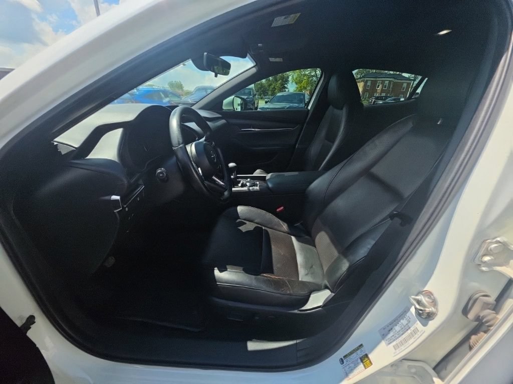 Used 2019 MAZDA MAZDA3 Hatchback FWD image 13