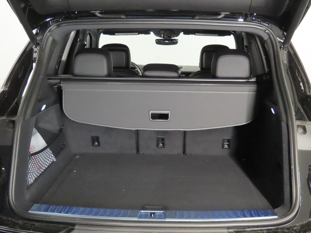 Certified 2024 Porsche Cayenne AWD/4WD image 45
