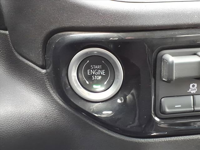 Used 2024 Chevrolet Silverado 2500 LT image 24