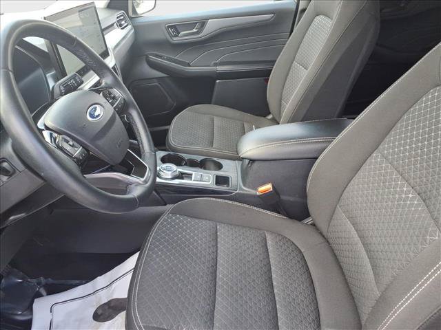 Used 2023 Ford Escape Active w/ Tech Pack #1 AWD/4WD image 17