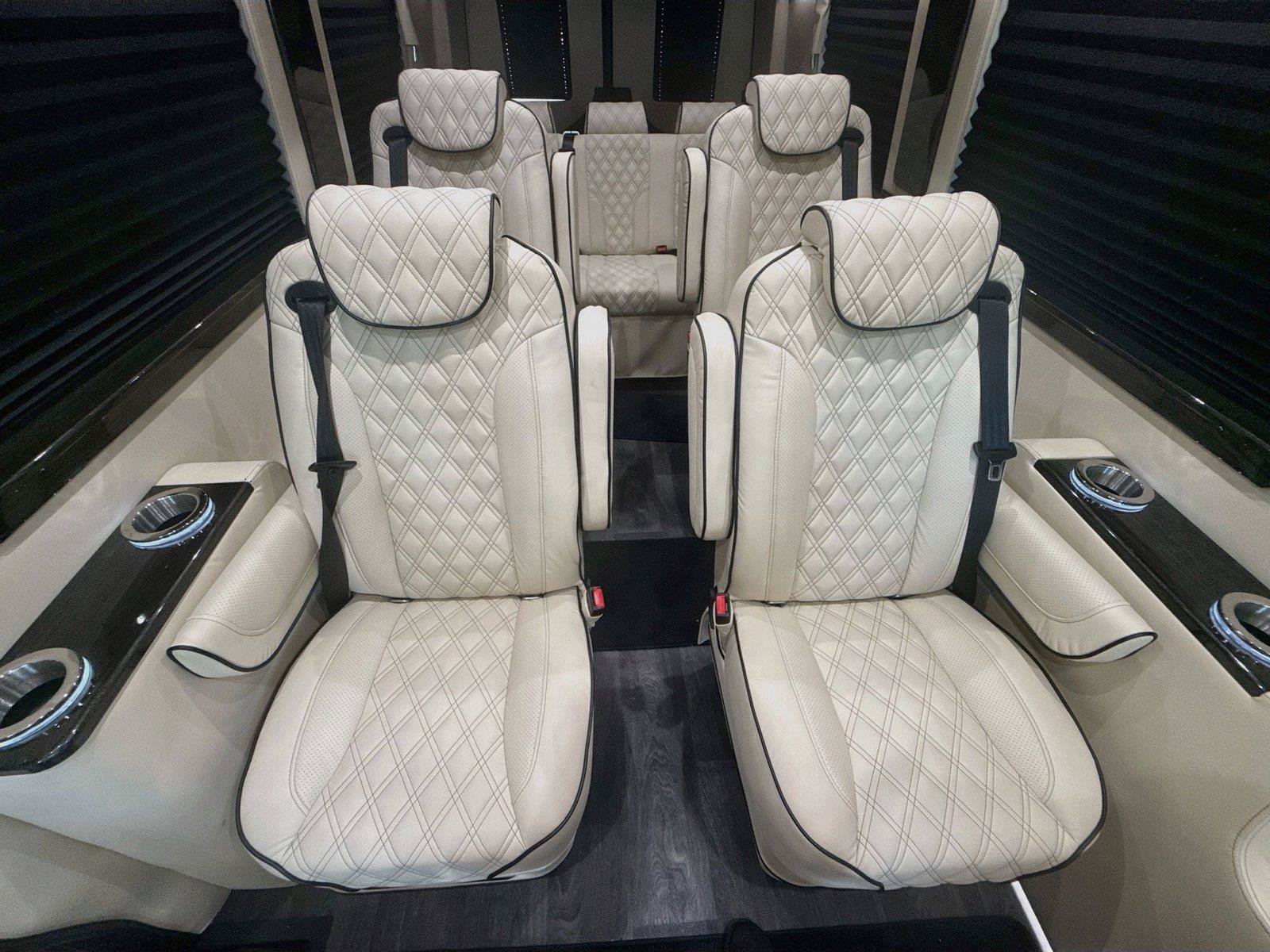 Used 2024 Mercedes-Benz Sprinter 3500 w/ Parking Package image 21