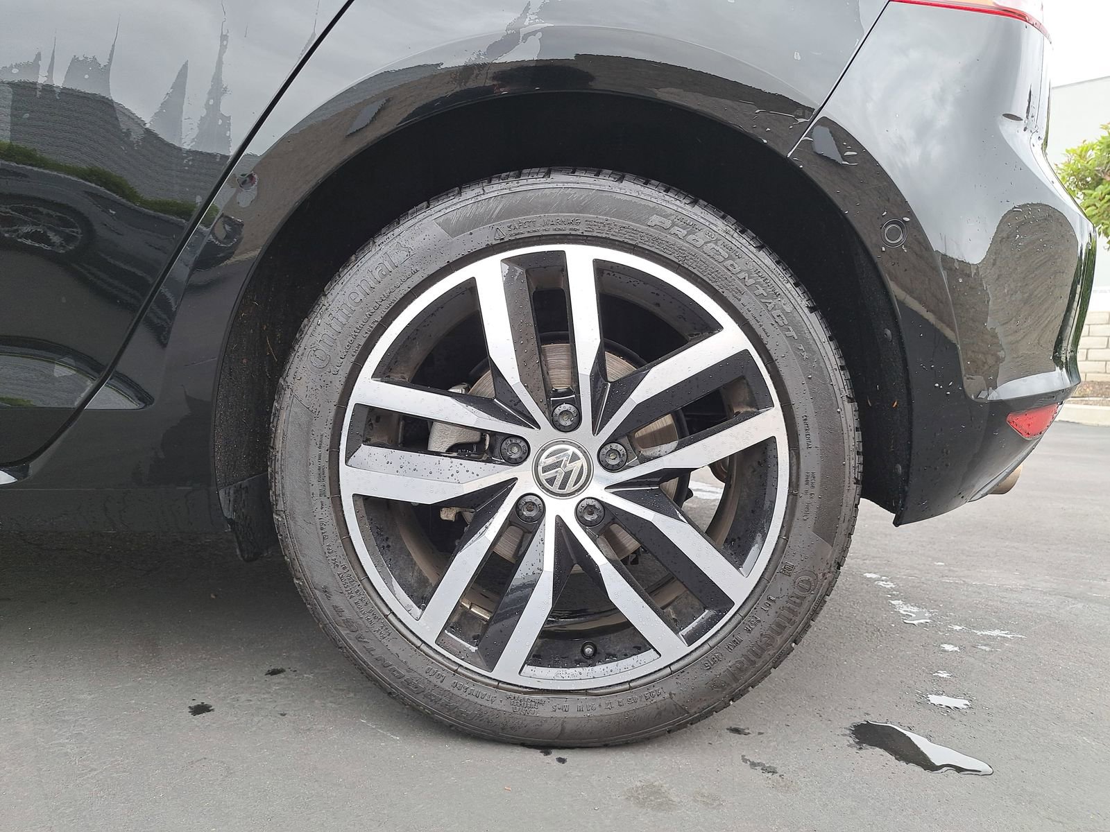 Used 2016 Volkswagen Golf SE w/ Lighting Package image 7