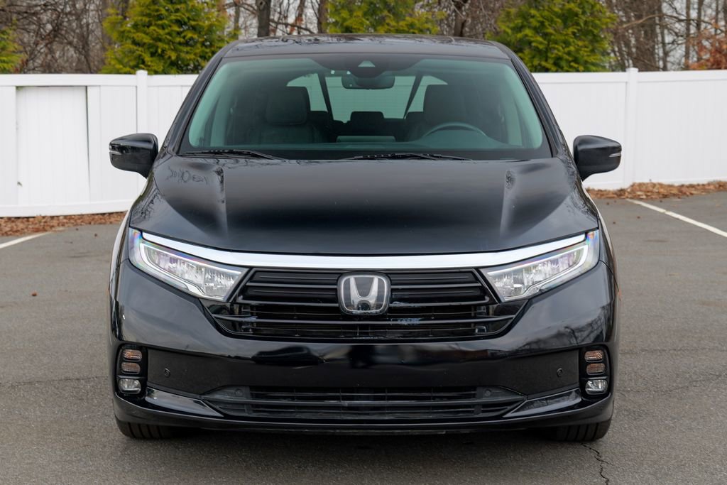 Used 2023 Honda Odyssey Touring image 2