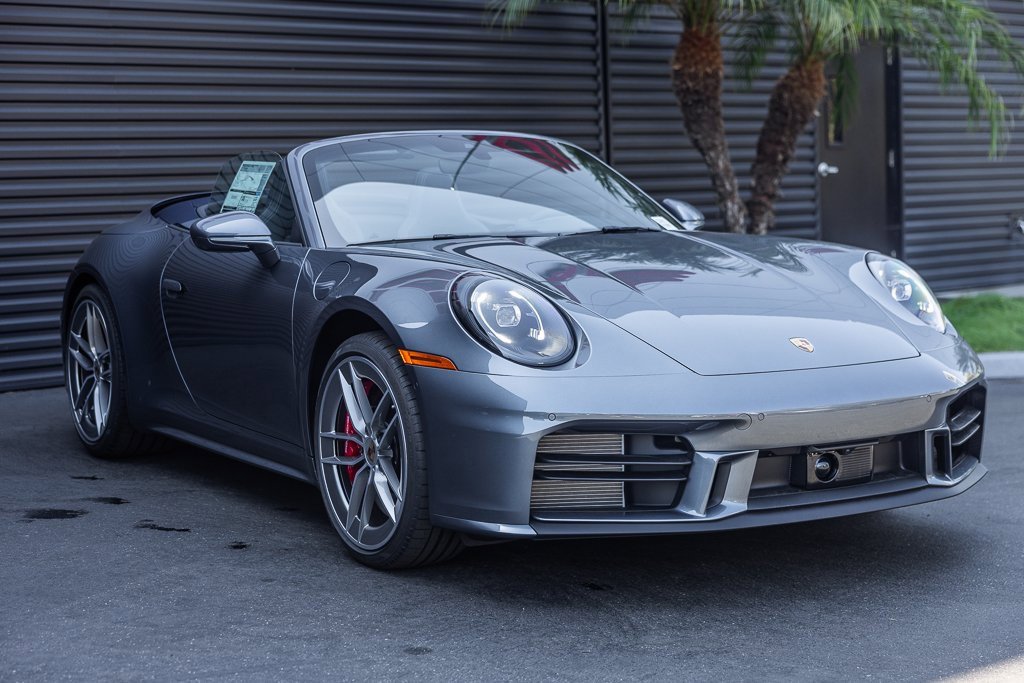 Used 2025 Porsche 911 Carrera S image 6