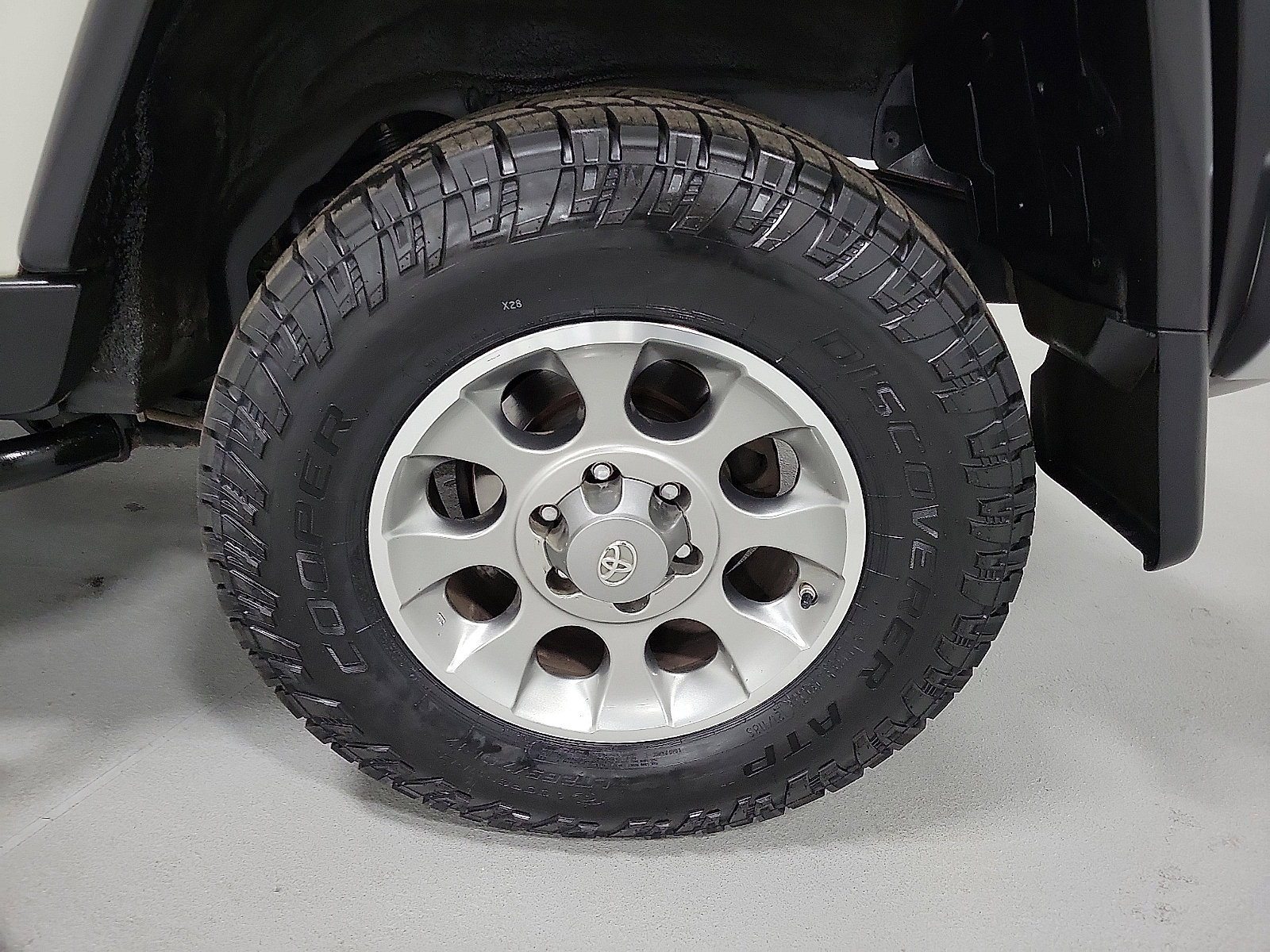 Used 2012 Toyota FJ Cruiser 4WD image 20