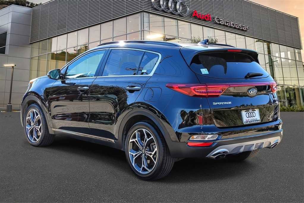 Used 2020 Kia Sportage SX image 2