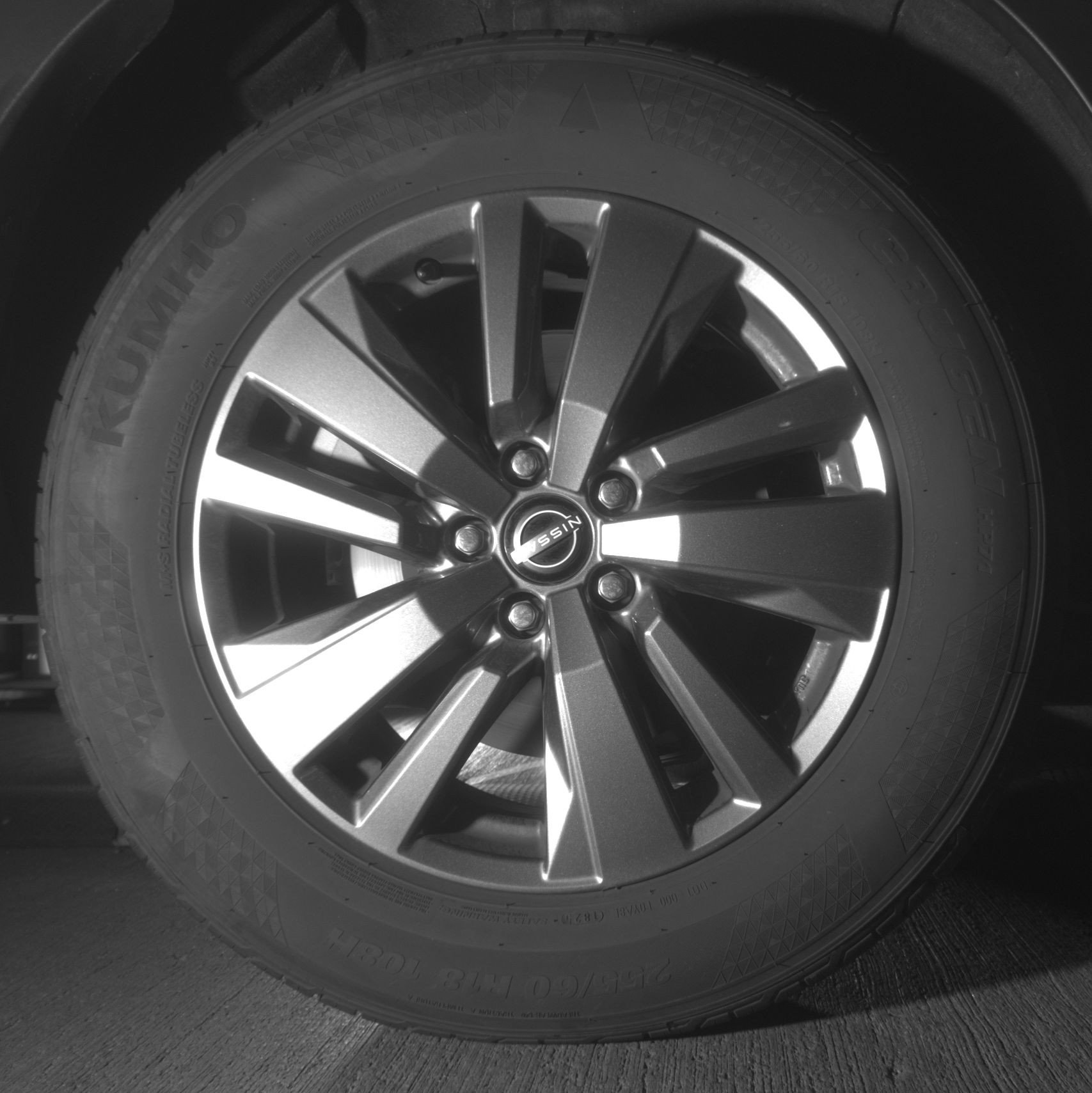 Used 2025 Nissan Pathfinder SV image 15