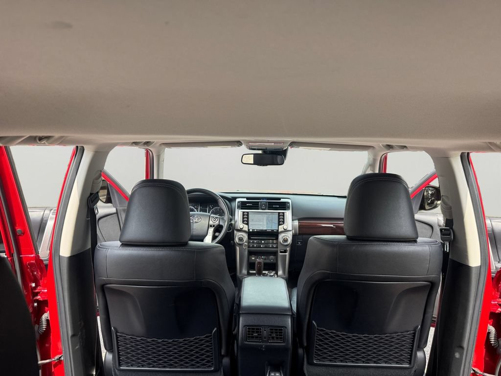 Used 2023 Toyota 4Runner Limited AWD/4WD image 28