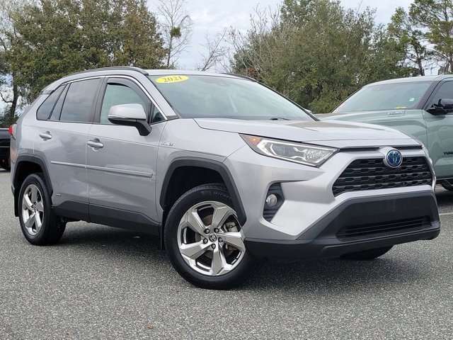 Used 2021 Toyota RAV4 XLE Premium image 37