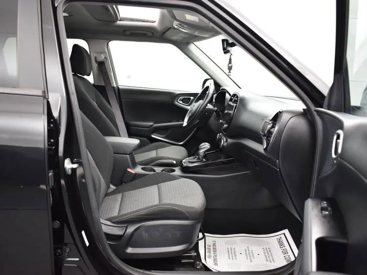 Used 2023 Kia Soul EX FWD image 17