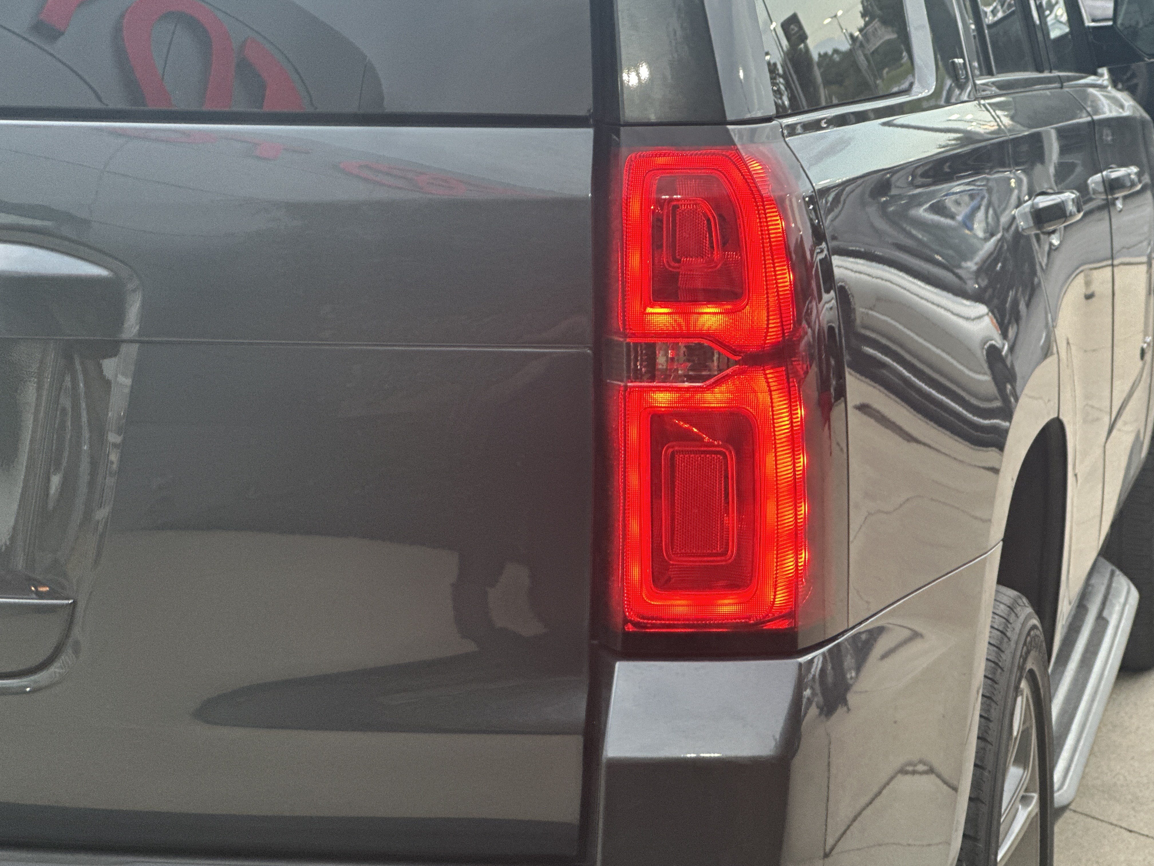 Used 2019 Chevrolet Tahoe LT AWD/4WD image 13
