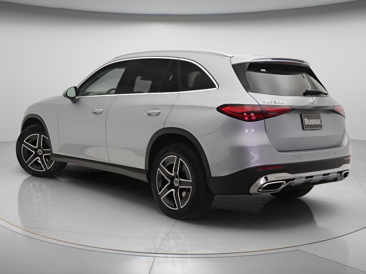 New 2026 Mercedes-Benz GLC 300 image 2