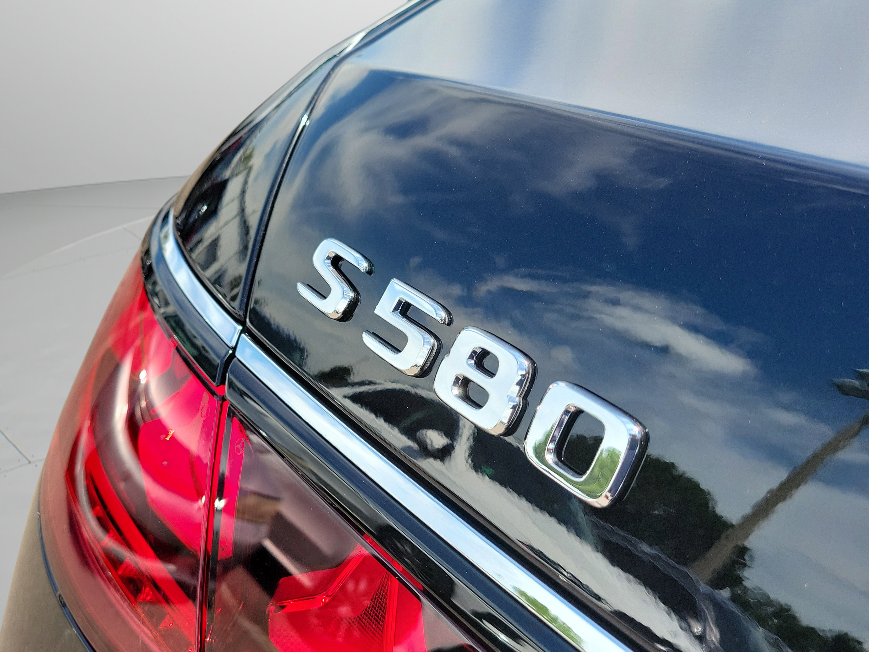 New 2027 Mercedes-Benz S 580 4MATIC Sedan image 30