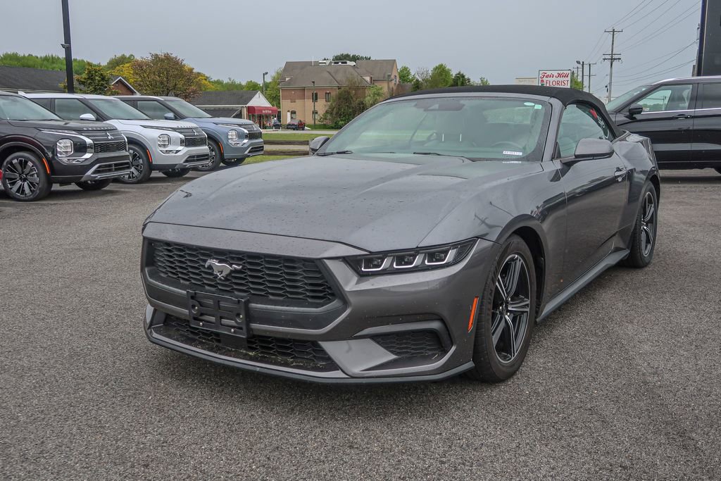 Used 2024 Ford Mustang Premium RWD image 5