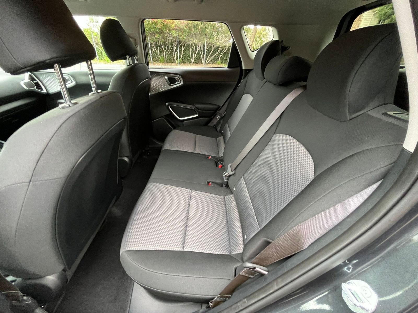 Used 2025 Kia Soul LX w/ LX Technology Package image 23