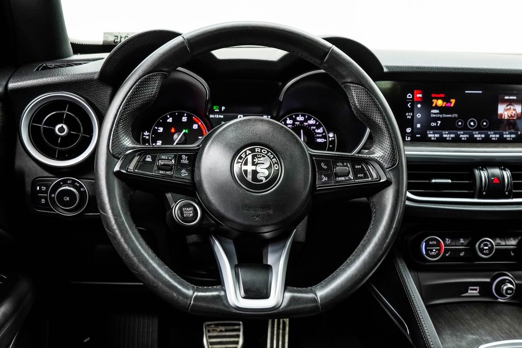Used 2022 Alfa Romeo Stelvio Ti image 20