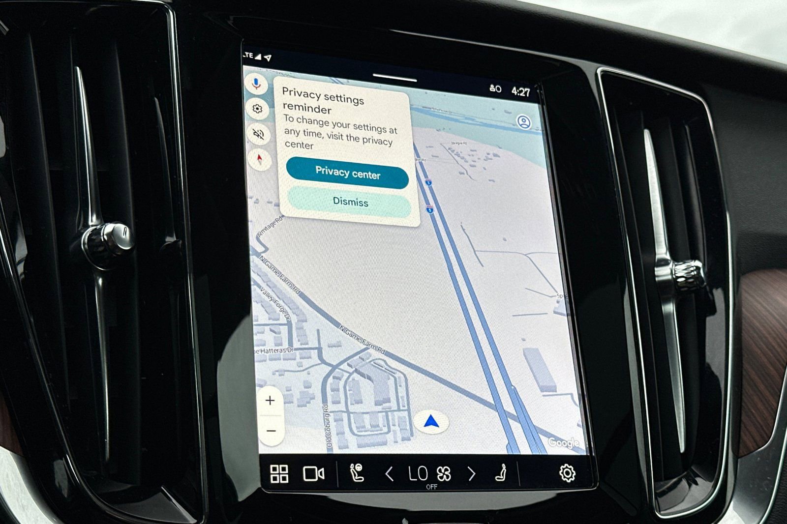 Used 2025 Volvo V60 B5 Cross Country Plus image 20