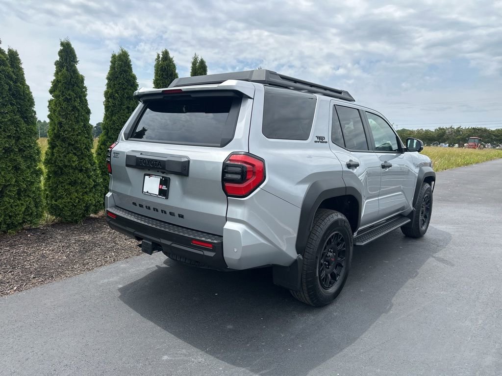 Certified 2025 Toyota 4Runner TRD Off-Road Premium AWD/4WD image 7