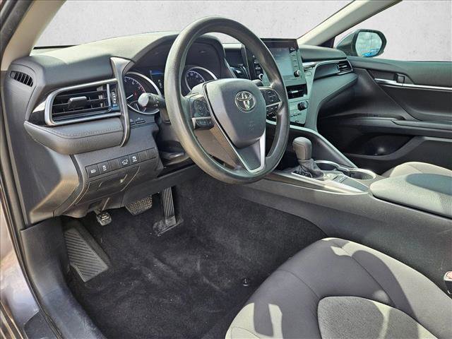 Used 2022 Toyota Camry LE image 10