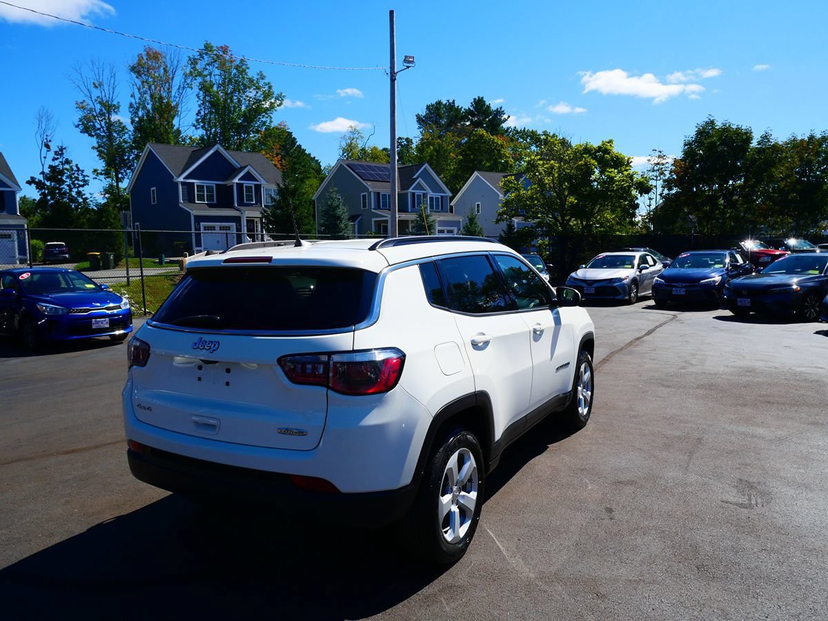 Used 2019 Jeep Compass Latitude w/ Popular Equipment Group AWD/4WD image 5