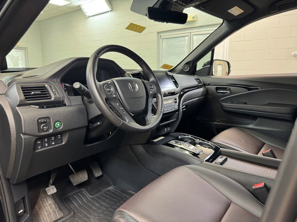 Used 2023 Honda Ridgeline Black Edition image 15