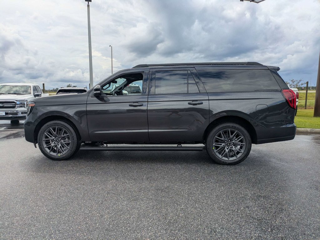 New 2027 Ford Expedition Max Platinum w/ Stealth Appearance Package AWD/4WD image 7