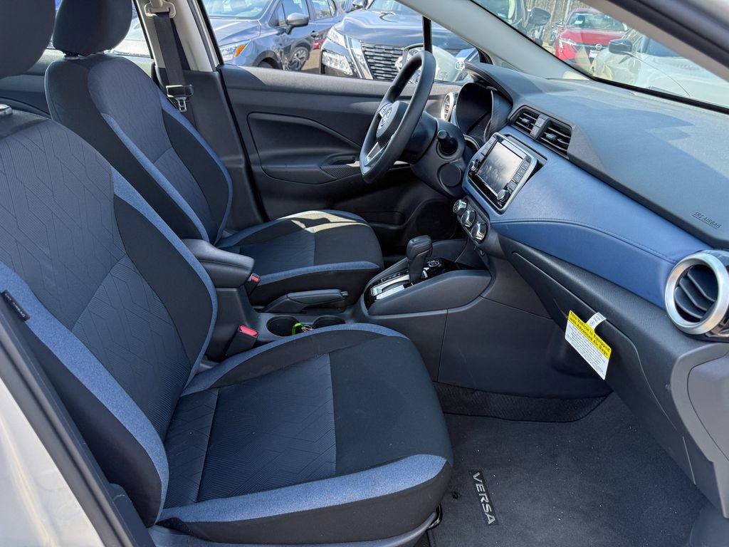 Certified 2025 Nissan Versa SV w/ Trunk Package image 9
