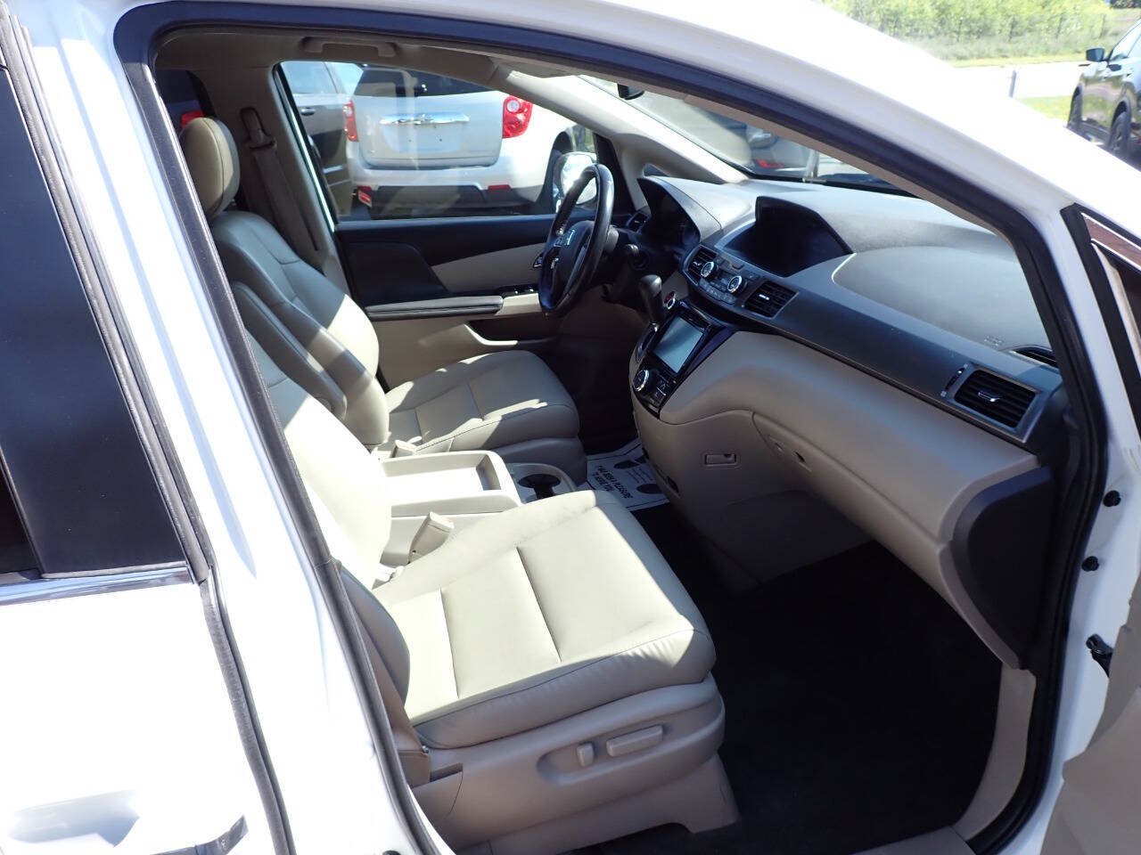 Used 2014 Honda Odyssey EX-L image 11