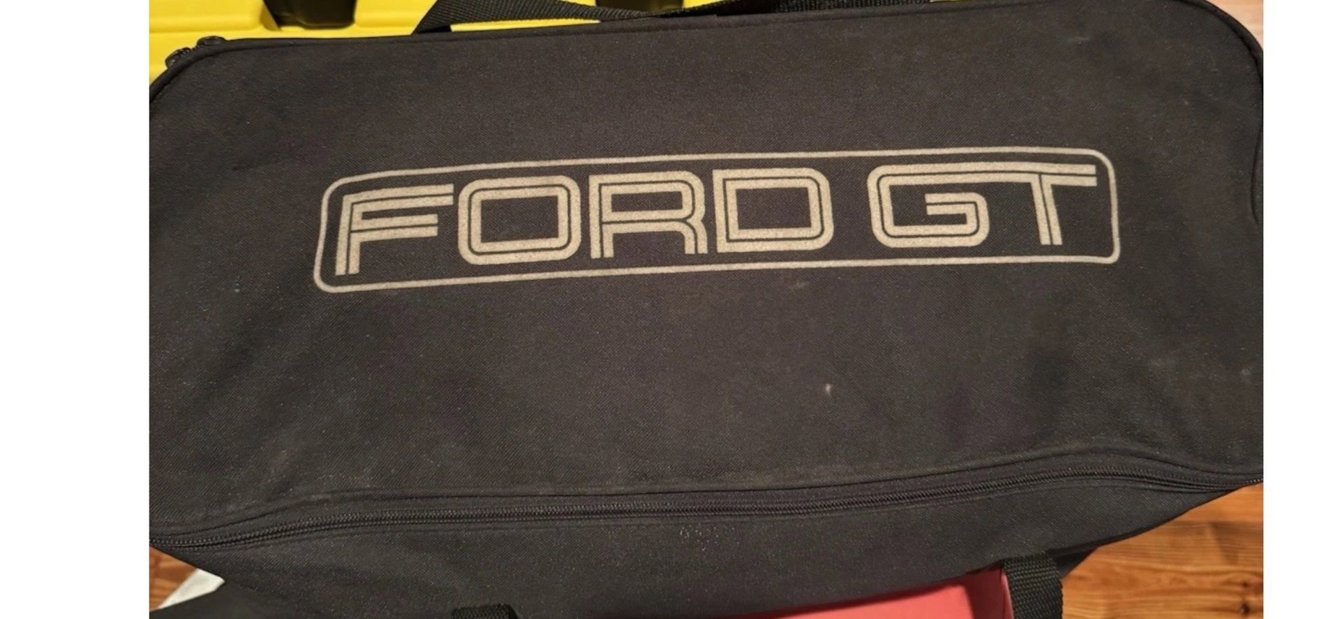 Used 2005 Ford GT RWD image 68