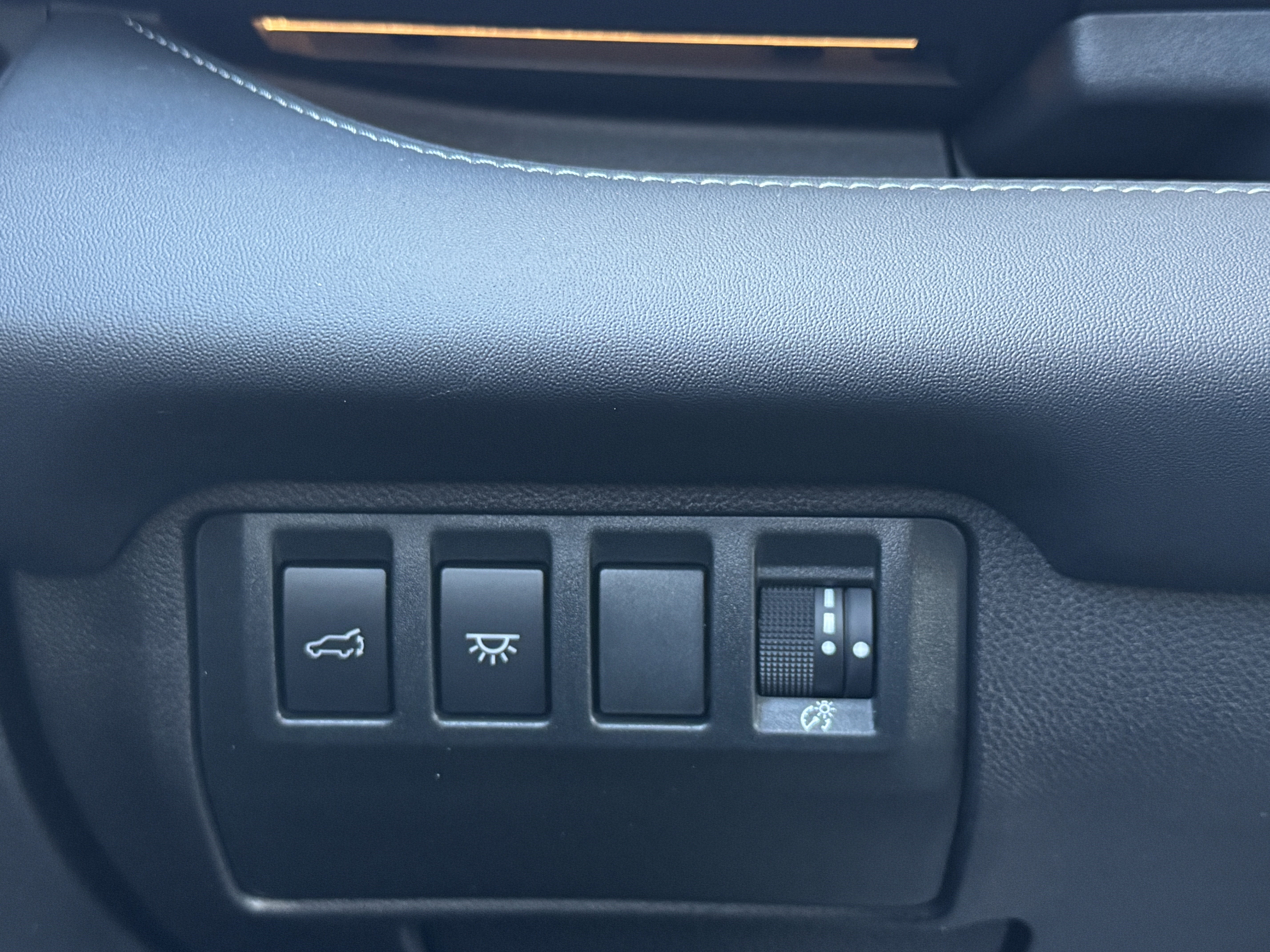 Used 2023 Subaru Ascent Touring image 33