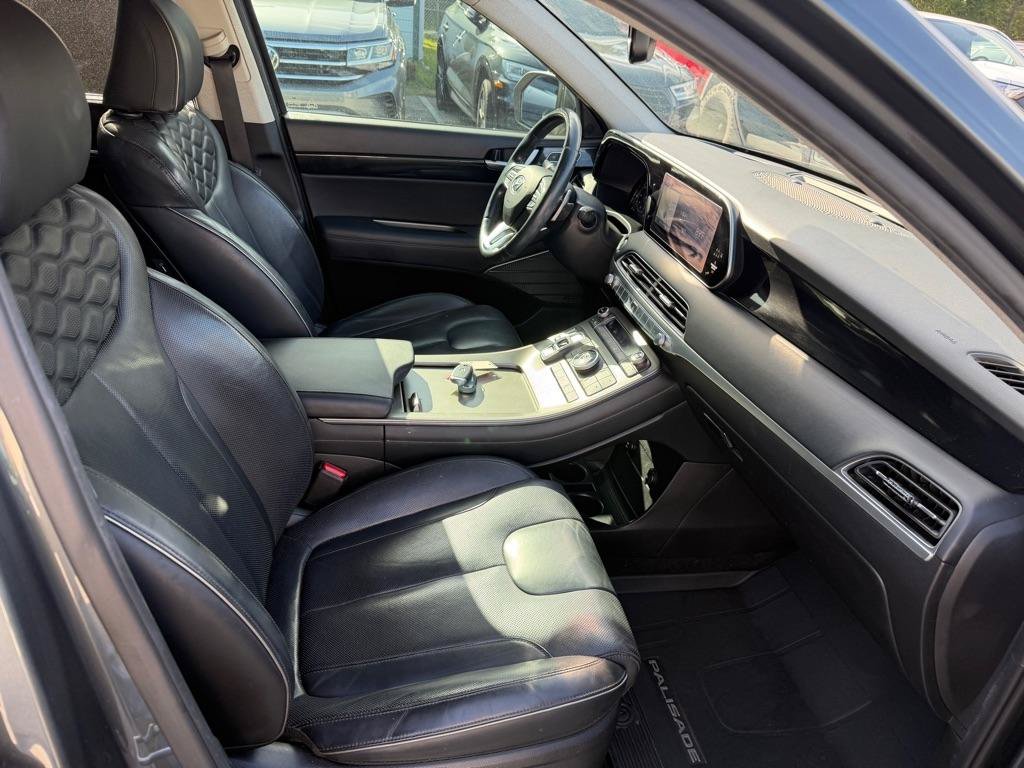 Used 2021 Hyundai Palisade Limited FWD image 10
