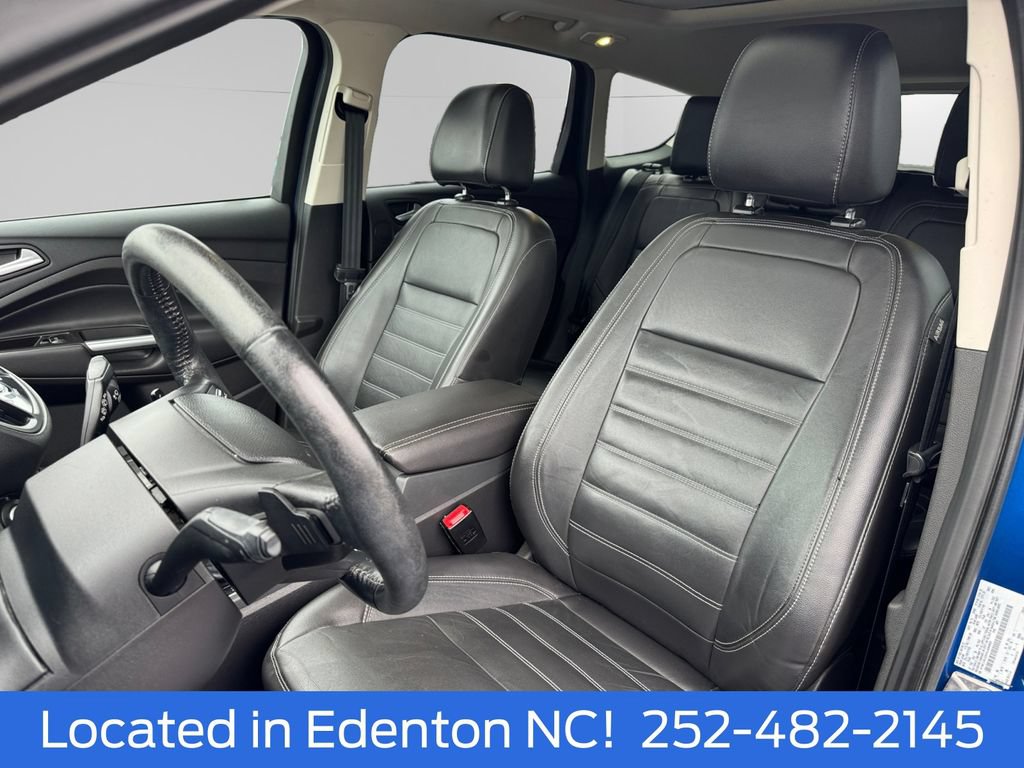 Certified 2017 Ford Escape Titanium w/ Equipment Group 301A AWD/4WD image 10