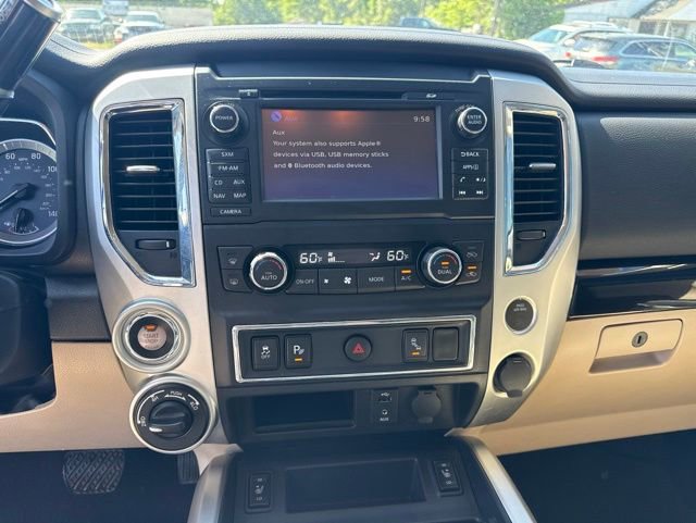 Used 2017 Nissan Titan SV AWD/4WD image 18