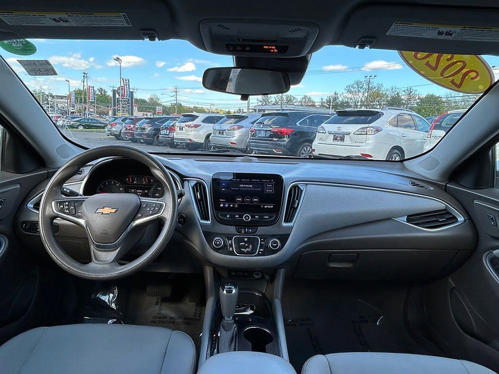 Used 2020 Chevrolet Malibu LS w/ Driver Confidence Package II FWD image 18