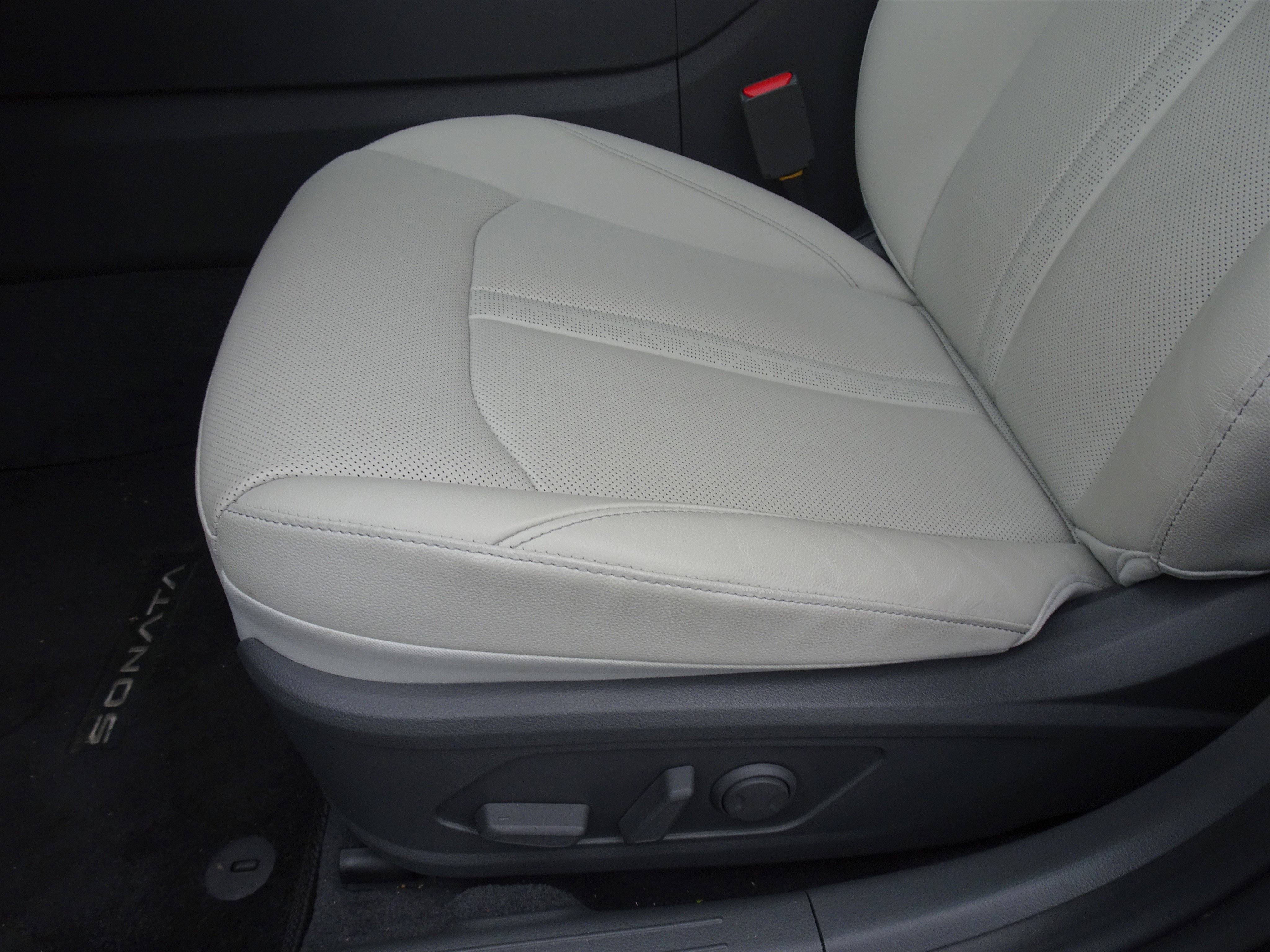 Used 2024 Hyundai Sonata Limited image 9