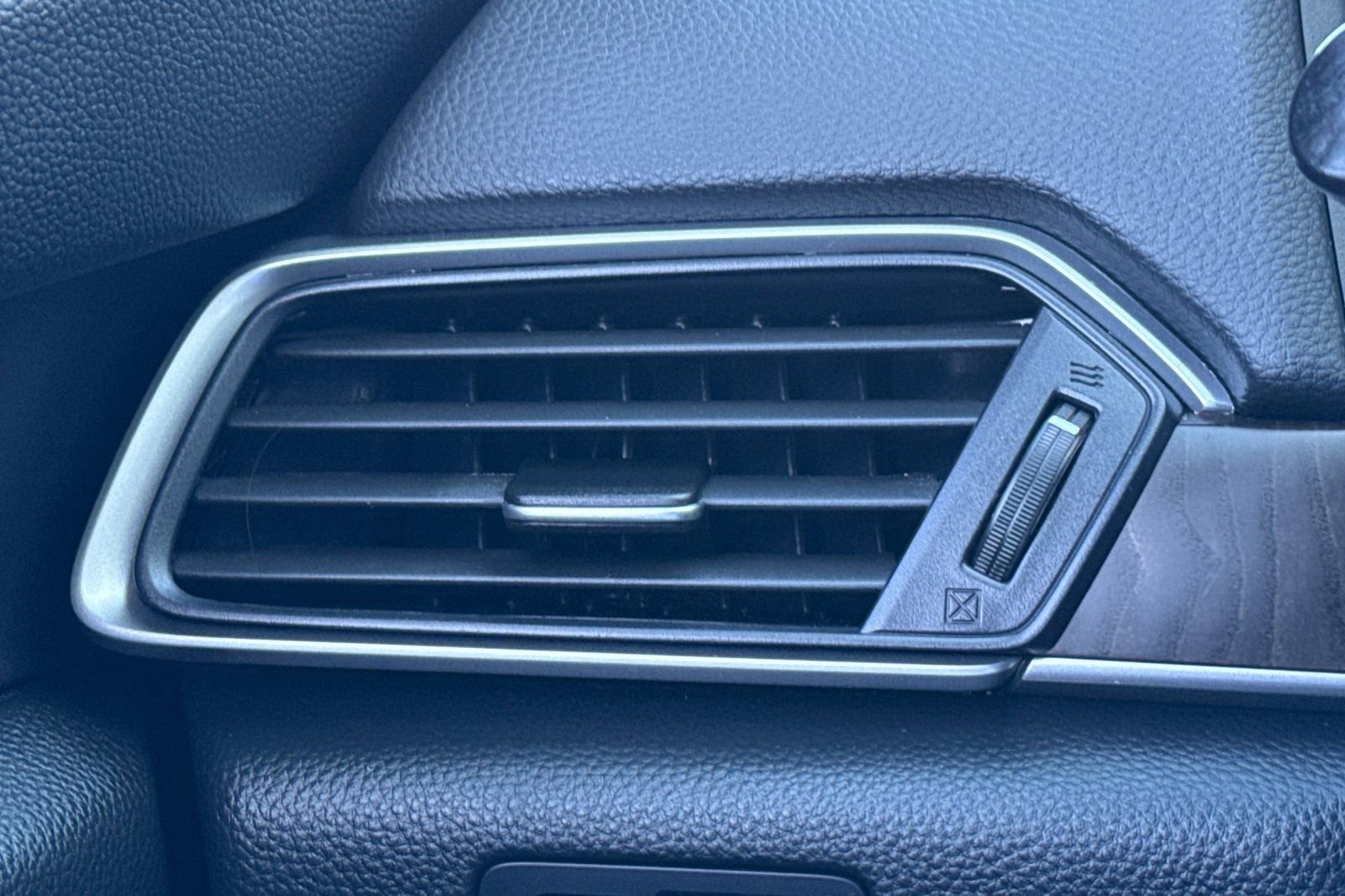 Used 2020 Honda Accord EX-L image 26