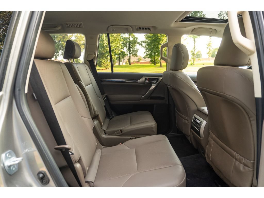 Used 2021 Lexus GX 460 Premium AWD/4WD image 19