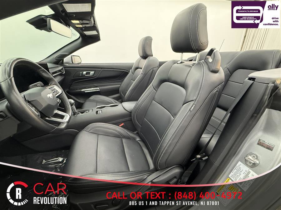 Used 2025 Ford Mustang Premium RWD image 17