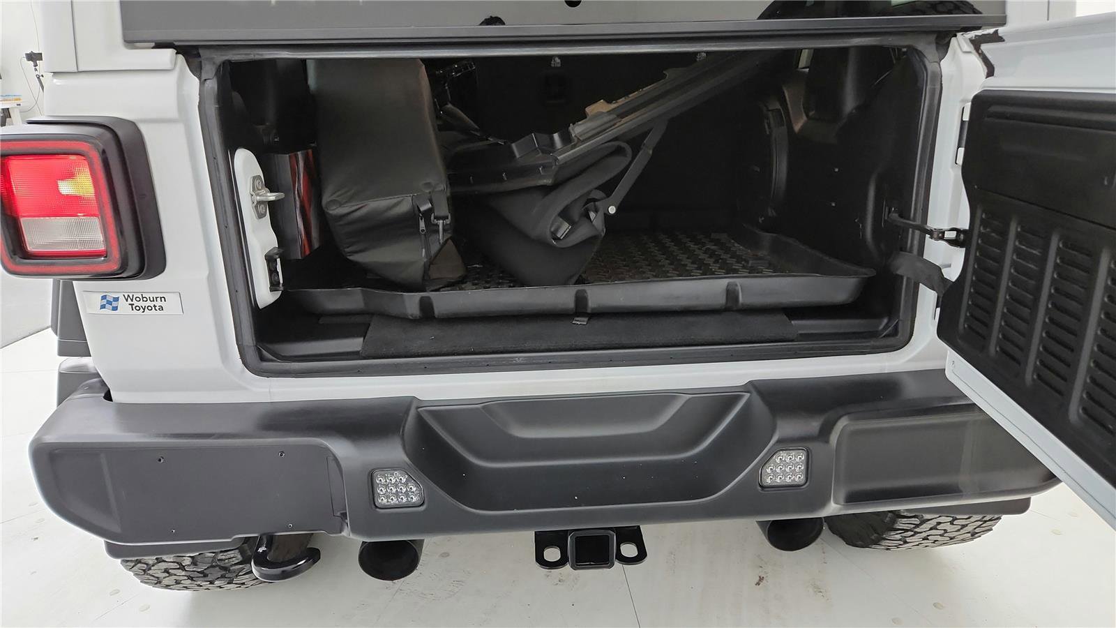 Used 2022 Jeep Wrangler Unlimited Sport image 17