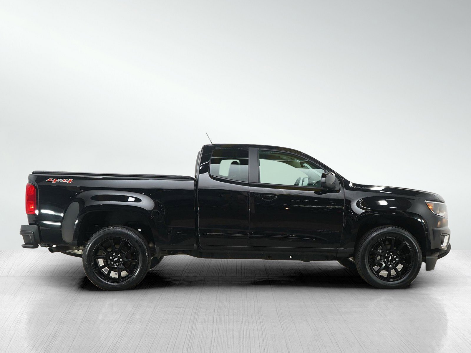 Used 2020 Chevrolet Colorado LT w/ Colorado RST Special Edition image 6