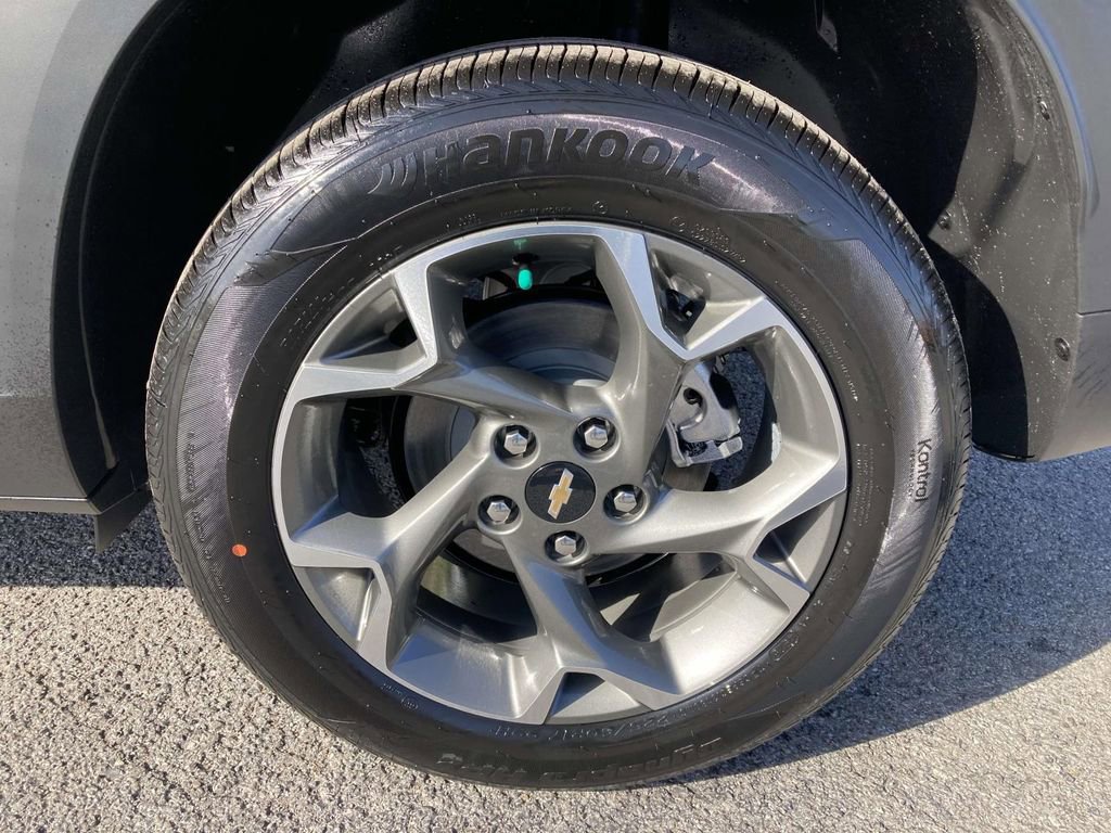 New 2026 Chevrolet Trax LT w/ Driver Confidence Package image 10
