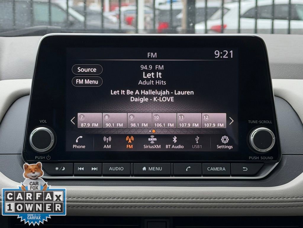 Used 2024 Nissan Rogue SV w/ SV Premium Package image 17