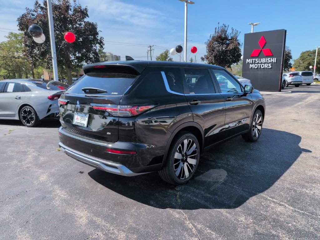 New 2026 Mitsubishi Outlander SE AWD/4WD image 7