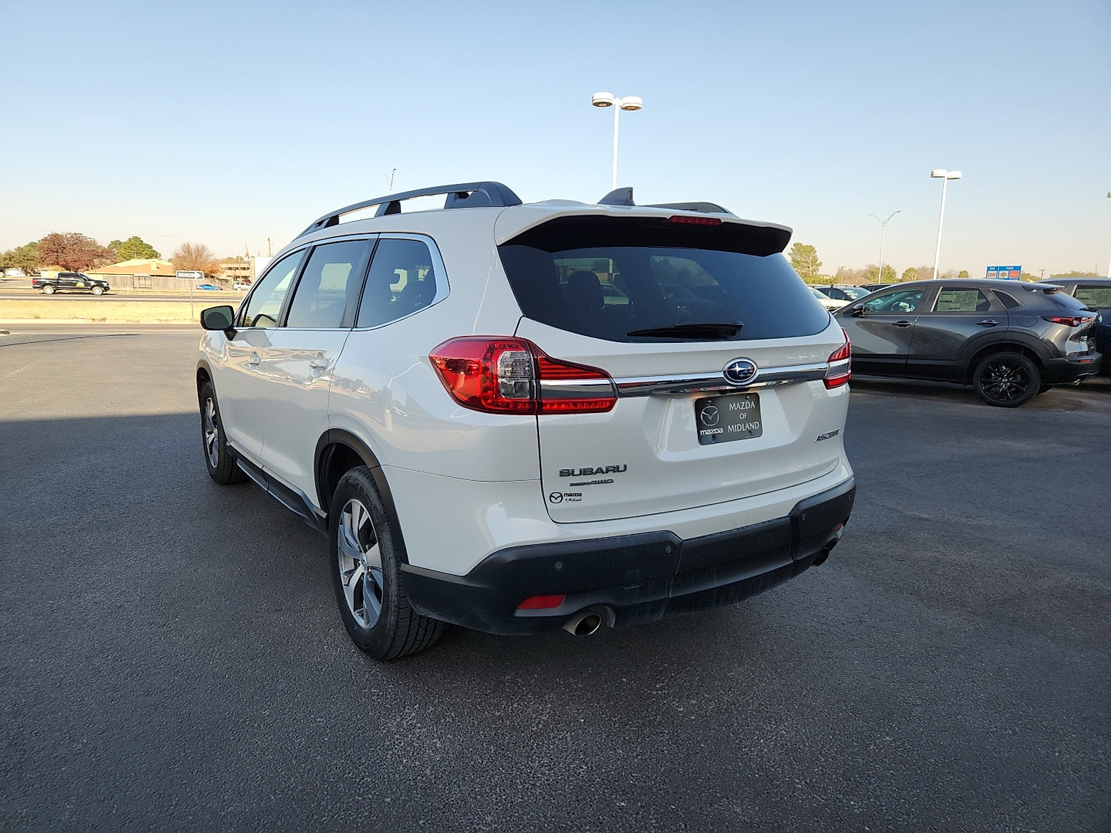 Used 2019 Subaru Ascent Premium image 5