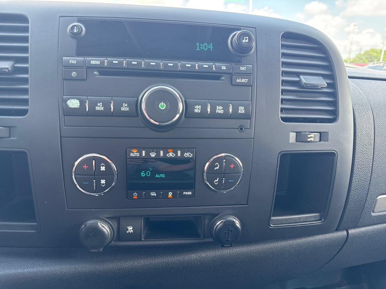 Used 2011 Chevrolet Silverado 1500 LT w/ All-Star Edition RWD image 29