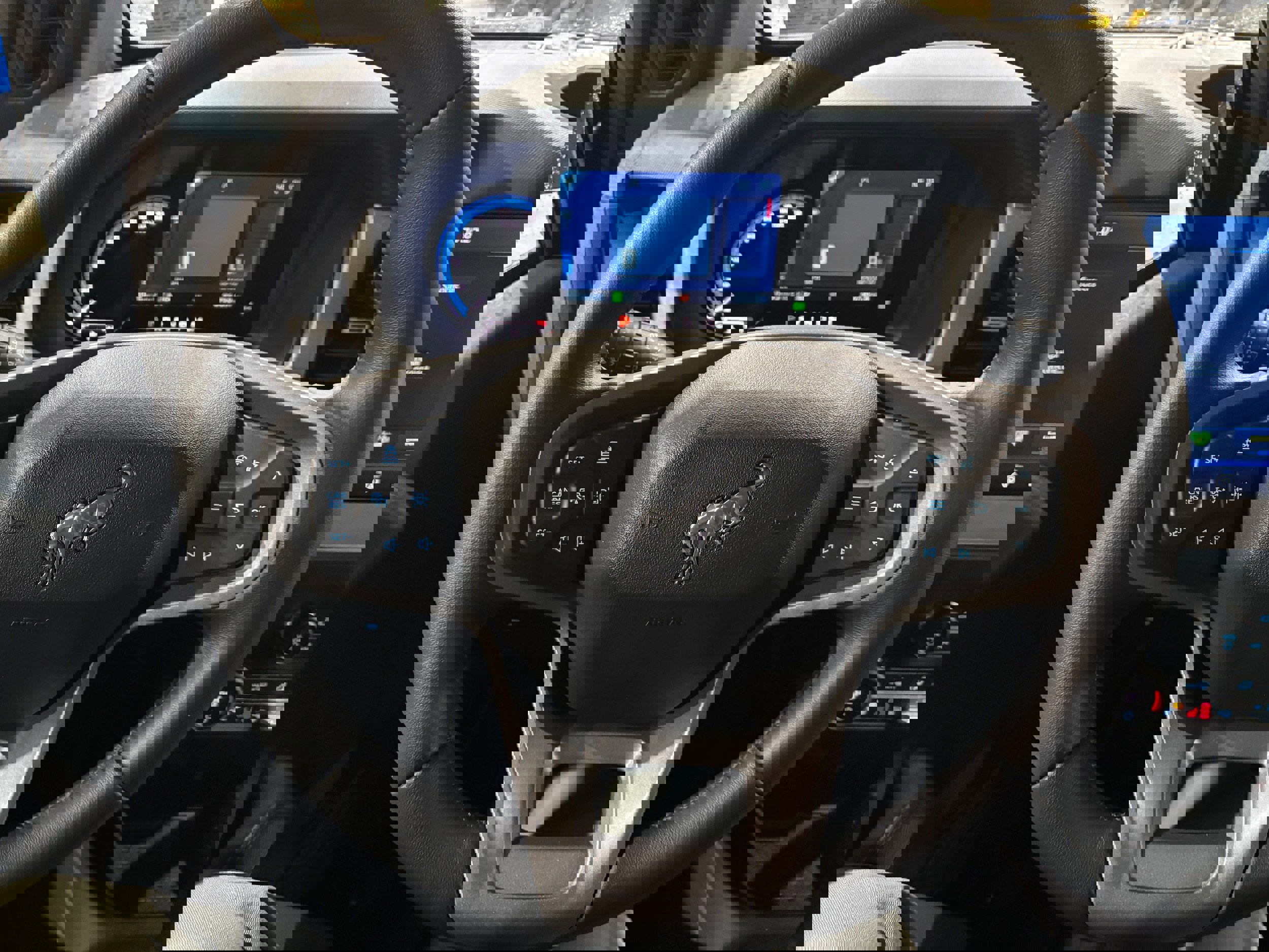 Used 2024 Ford Bronco Outer Banks image 11