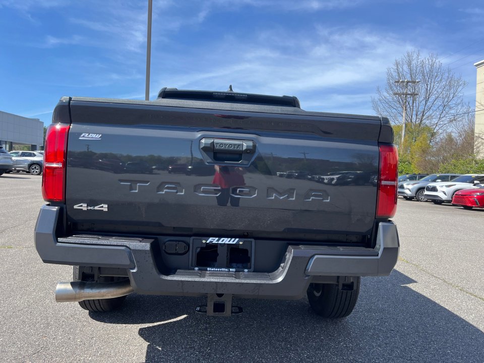 Certified 2025 Toyota Tacoma SR5 image 18